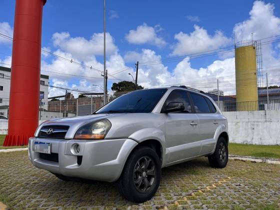 HYUNDAI TUCSON 2.0 MPFI GL 16V 142CV 2WD GASOLINA 4P MANUAL